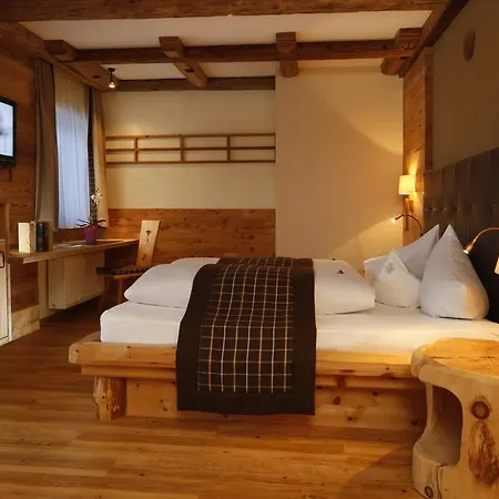 Plunhof Hotel 4*